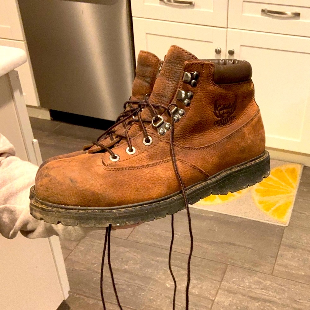 Cabela’s Gore-Tex Steel toe Men’s Boots